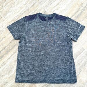 Boys gray athletic T size 10/12 husky